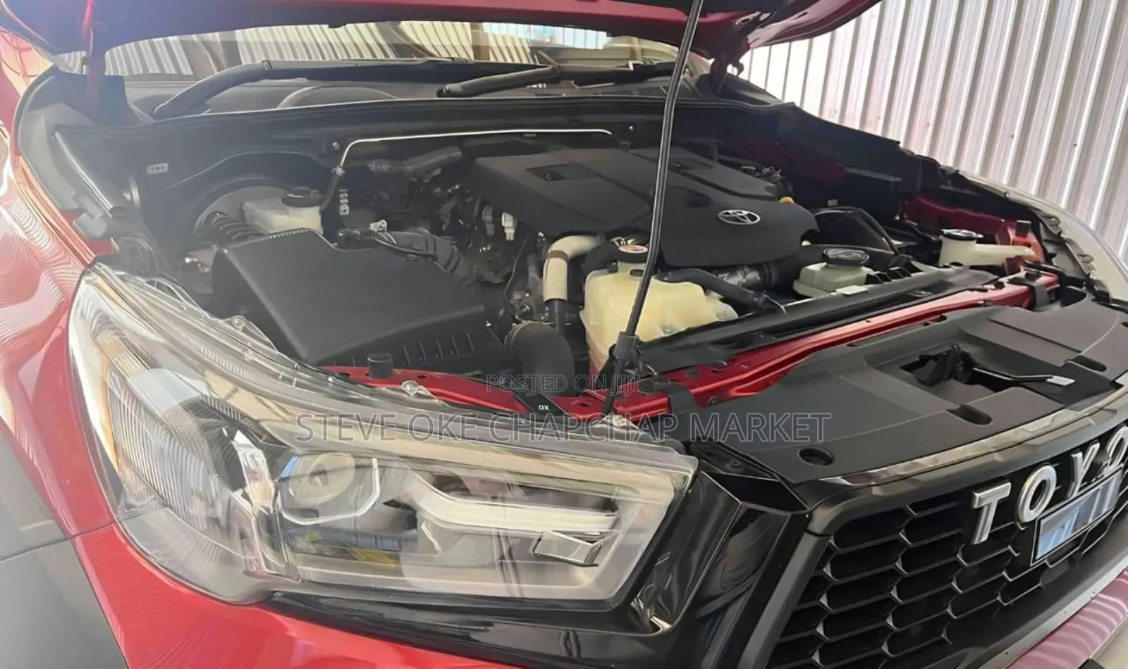 Toyota Hilux 2024 Red