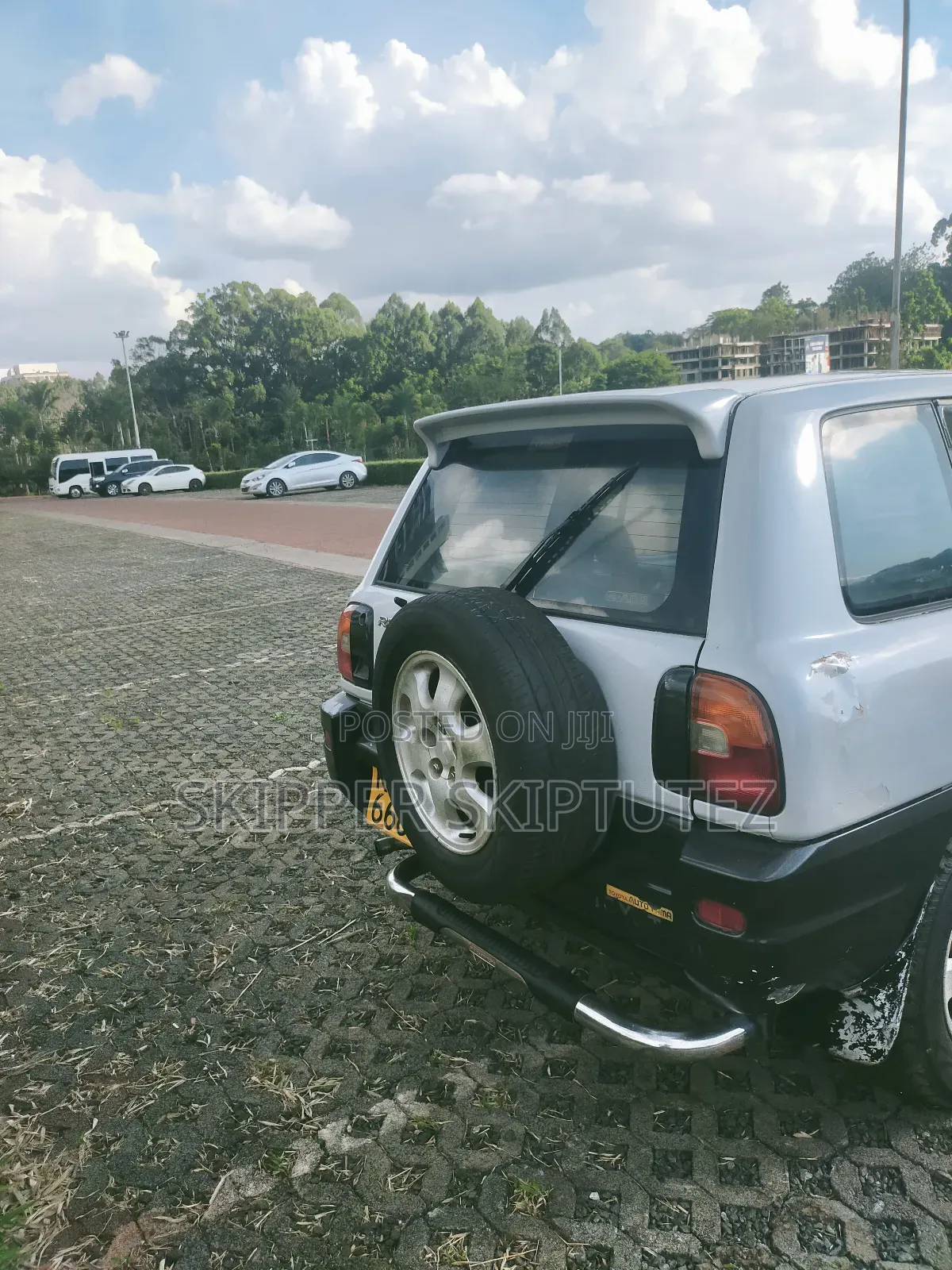 Toyota RAV4 Base 4x4 1996 White