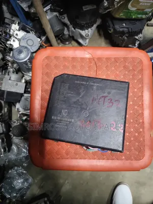 Nissan Xtrail Nt32 203-2022 BCM/Fuse Box