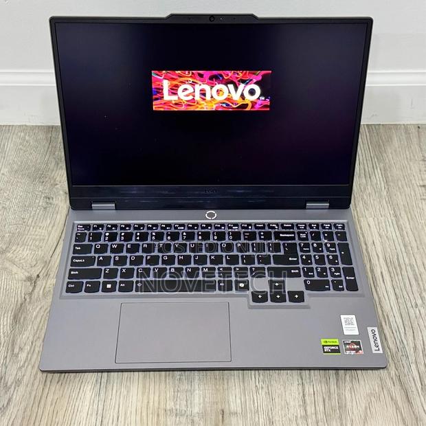 New Laptop Lenovo LOQ 15ARP9 16GB AMD Ryzen 5 SSD 512GB