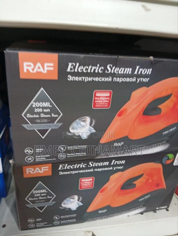 Raf Steam Iron - thumbnail 3