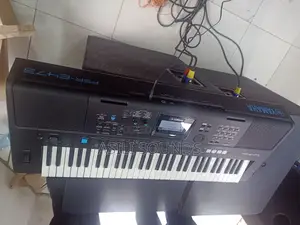 Keyboard Psr473