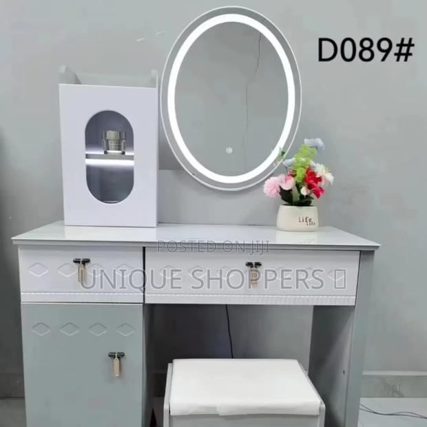 Classy Executive Dressing Mirrors - thumbnail 3