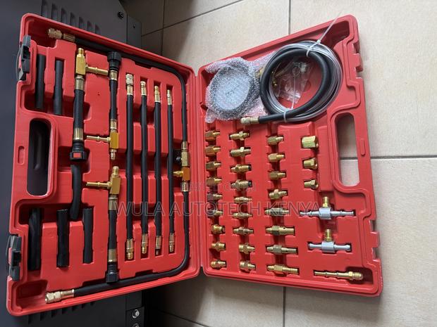 High Quality Fuel Injection Pressure Tester Red