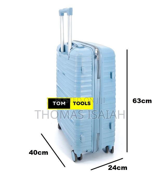 Medium Single Zip Hard Shell Suitcase Set With Spinner Wheels - main view