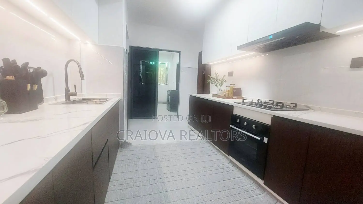 3bdrm Apartment in Raphta Road Area for sale
