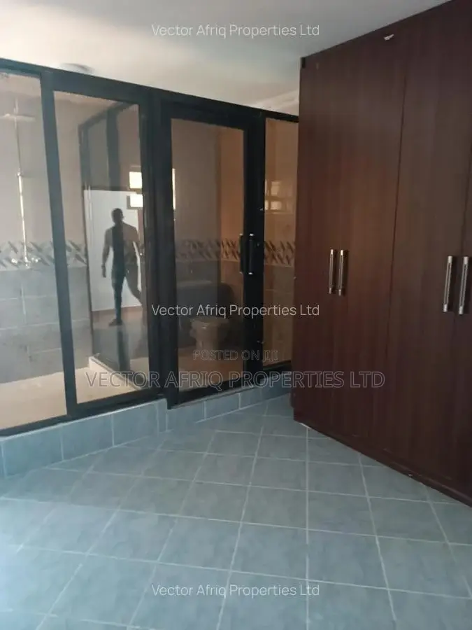 5bdrm Mansion in Acacia, Kitengela for sale