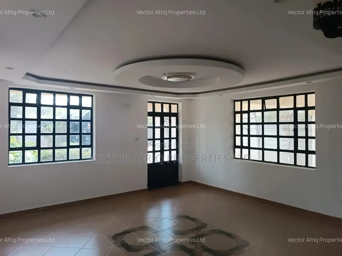 5bdrm Mansion in Acacia, Kitengela for sale