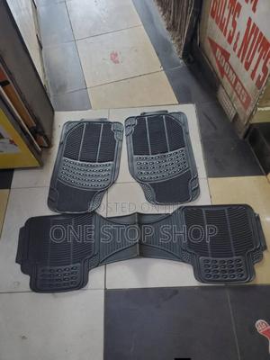 Black 3pc Conjoined Dotted Mars for 5 Seater Cars - thumbnail 2