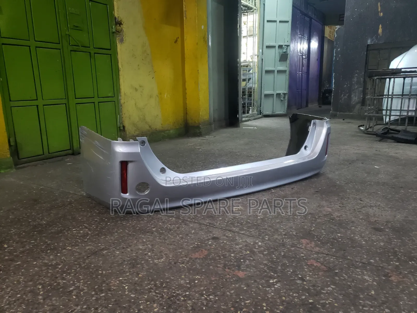 Noah 2015/6/7 Rear Bumper