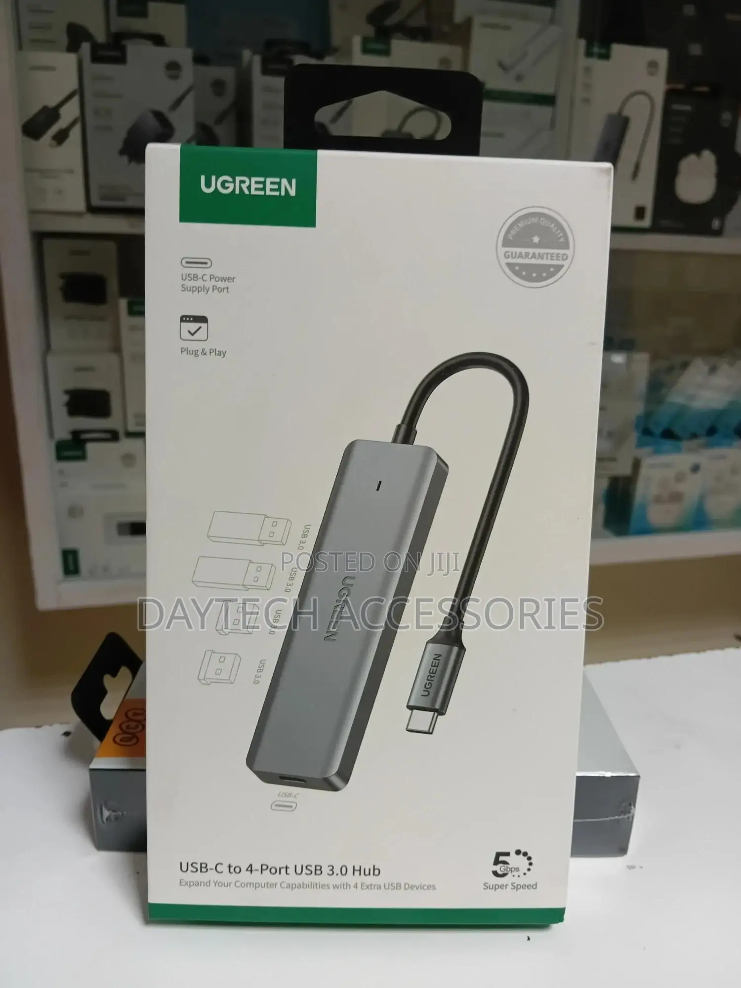 Ugreen 4 Ports Usb-C Hub Adapter.