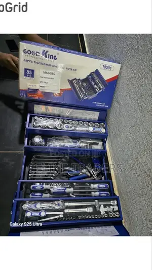 Heavy-Duty Socket Spanner Toolkit With Ratchet and Pliers 85 Pieces