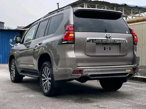 Toyota Land Cruiser Prado 2.8 2020 Gold