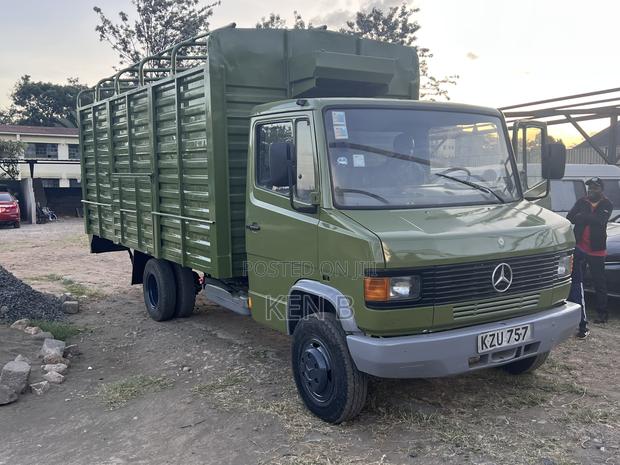 Mercedes Benz Mk Ii 609d Lorry - thumbnail 4