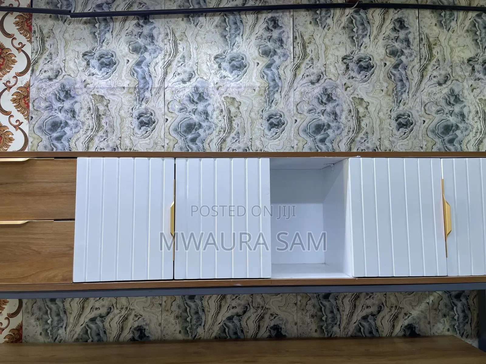 Modern Luxury Tv Stand
