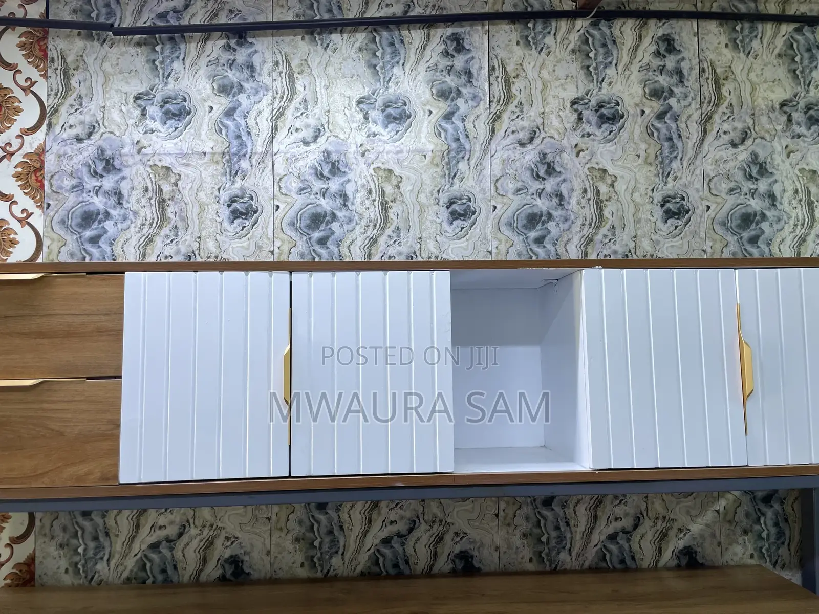 Modern Luxury Tv Stand