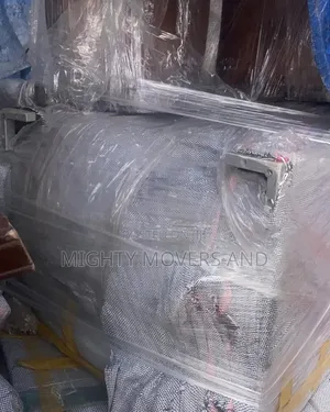 Transit Goods and Cargo Delivery Are Available