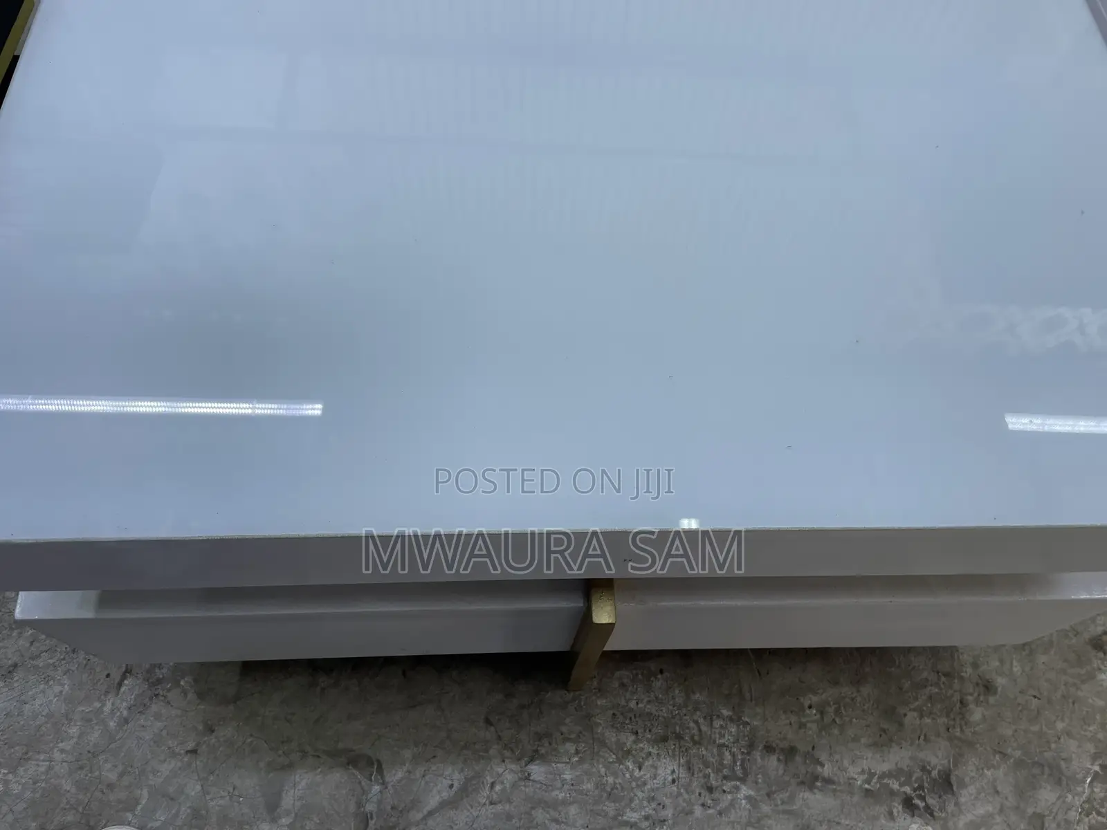 Modern White High-Gloss Coffee Table