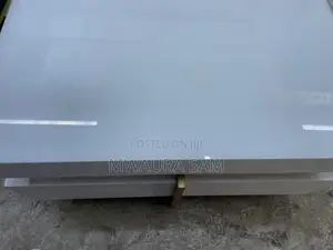 Modern White High-Gloss Coffee Table