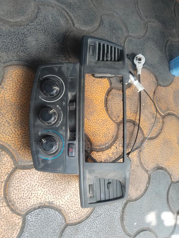 Toyota Hilux Vigo Control Unit
