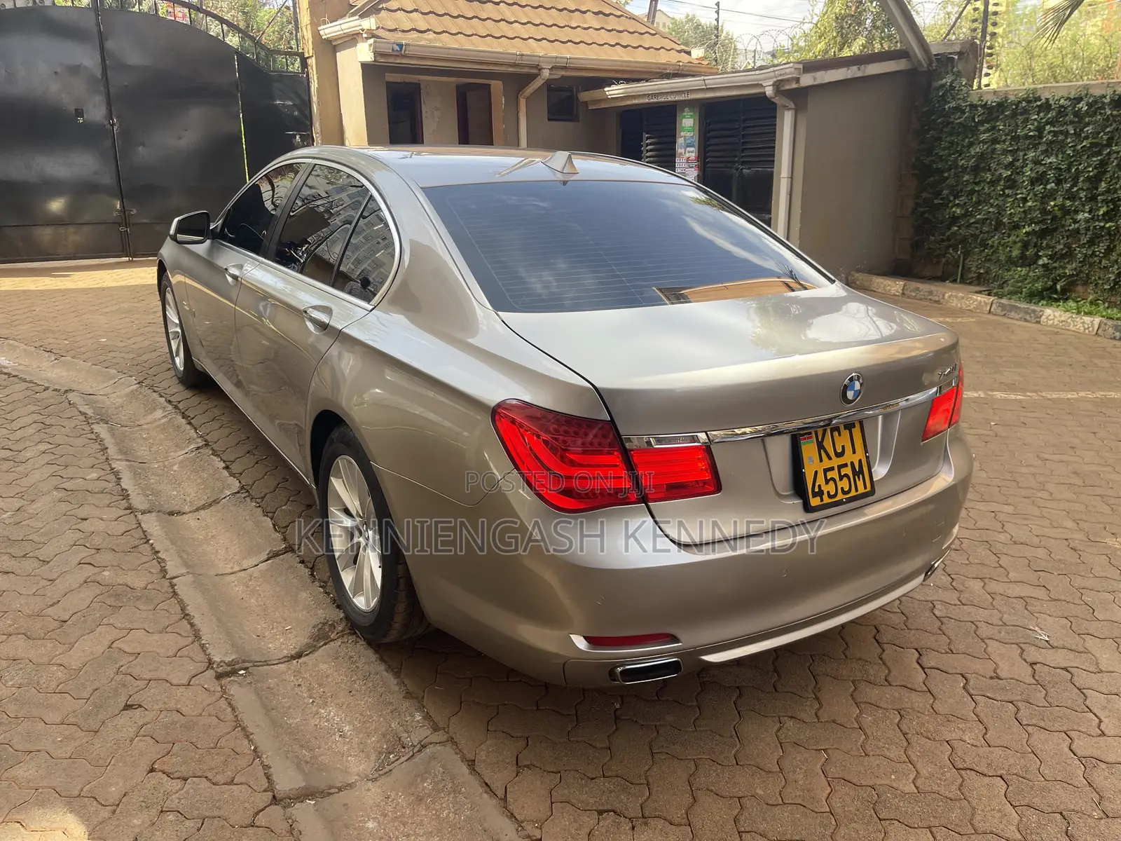 BMW 740 2011 Beige