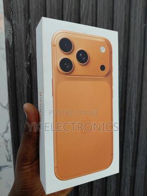 New Apple iPhone 17 Pro 256 GB Orange - main view