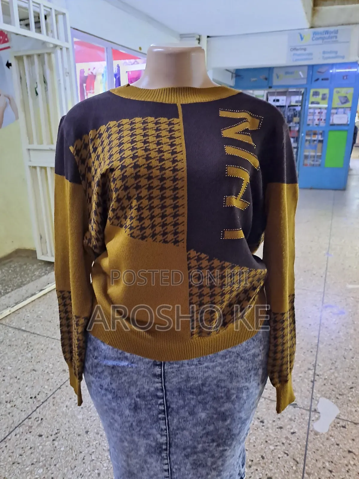 Cardigan Sweaters/Sweater Tops