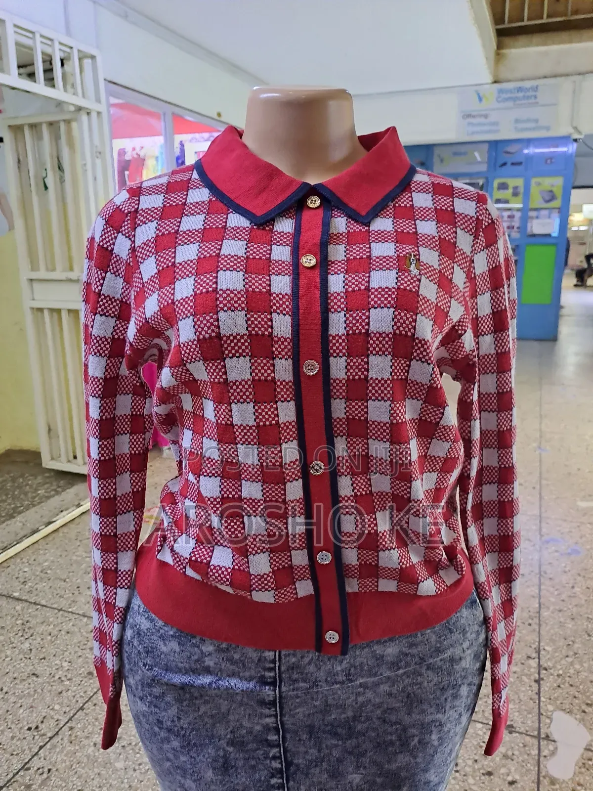 Cardigan Sweaters/Sweater Tops