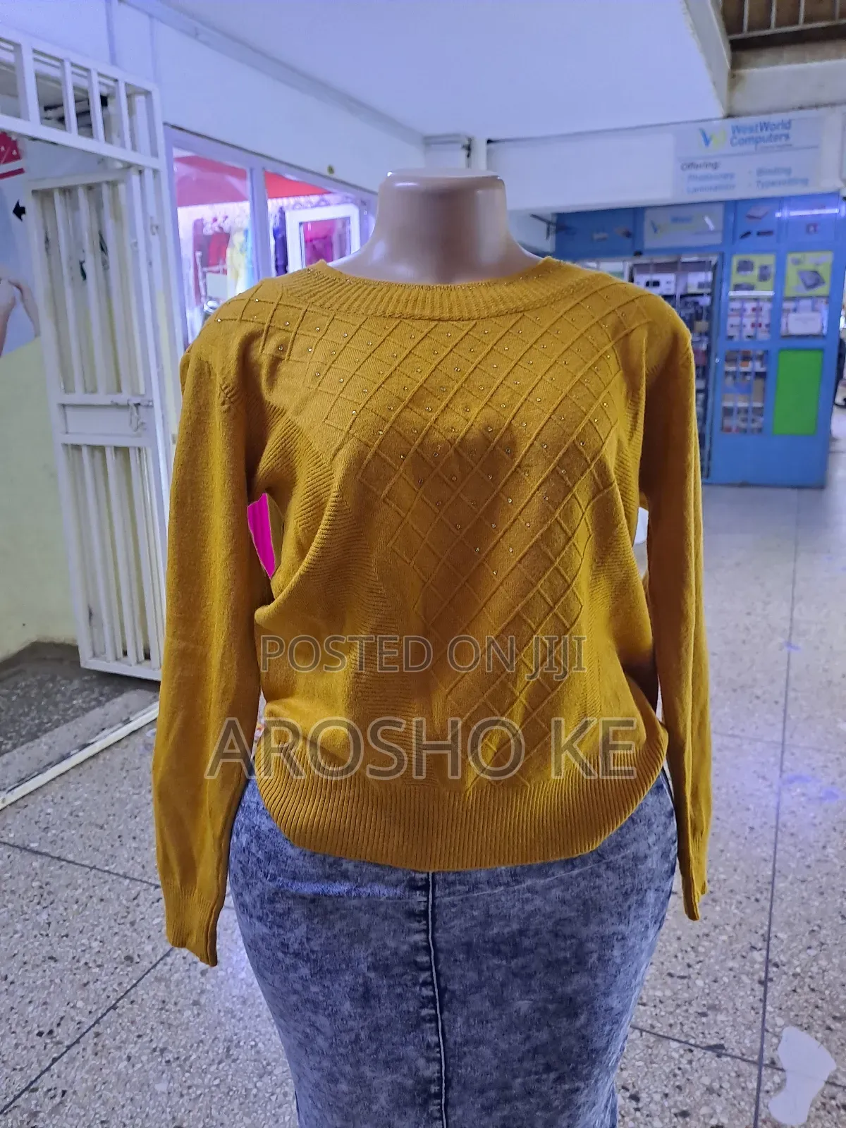 Cardigan Sweaters/Sweater Tops