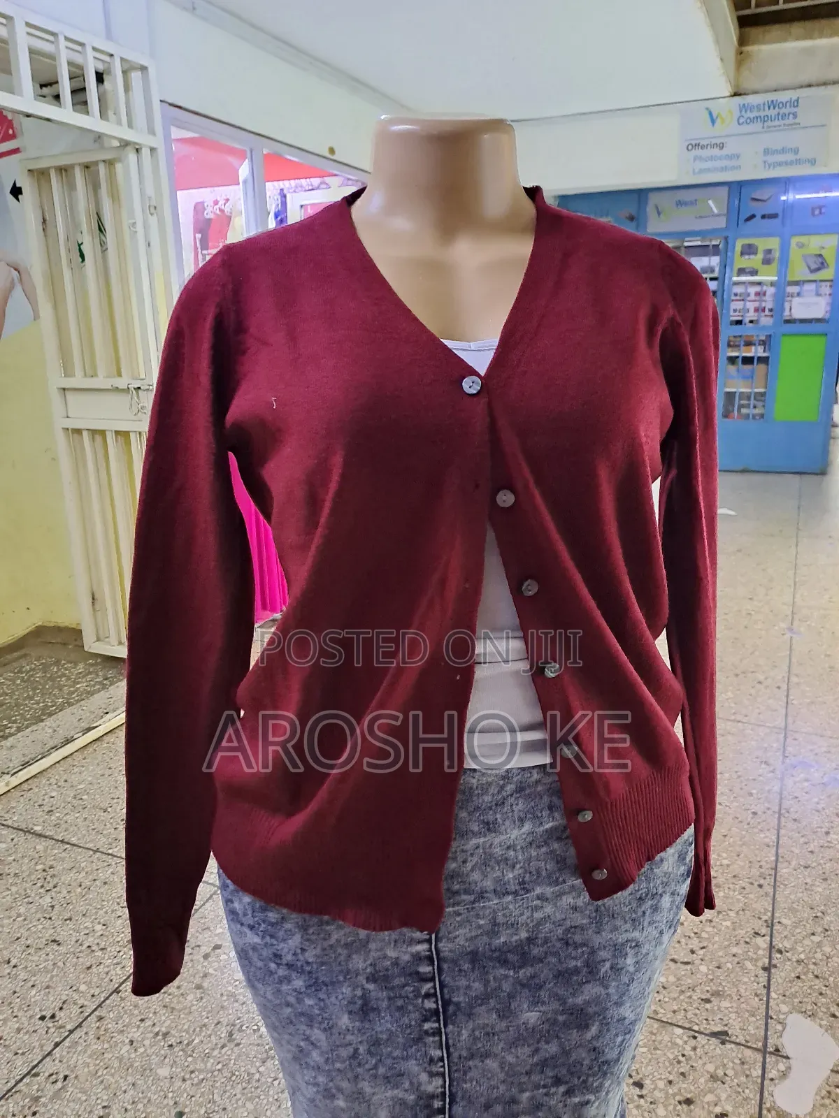 Cardigan Sweaters/Sweater Tops