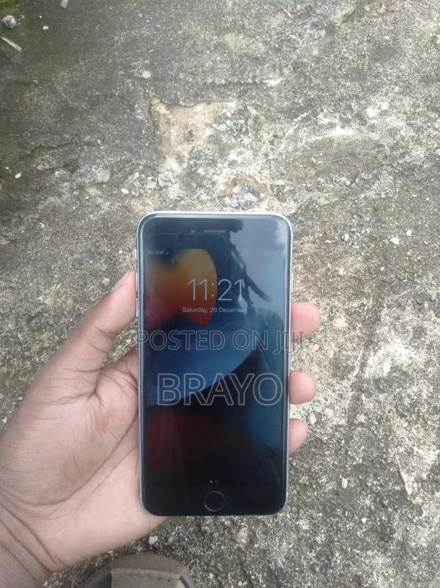 Apple iPhone 6s Plus 128 GB Black - main view