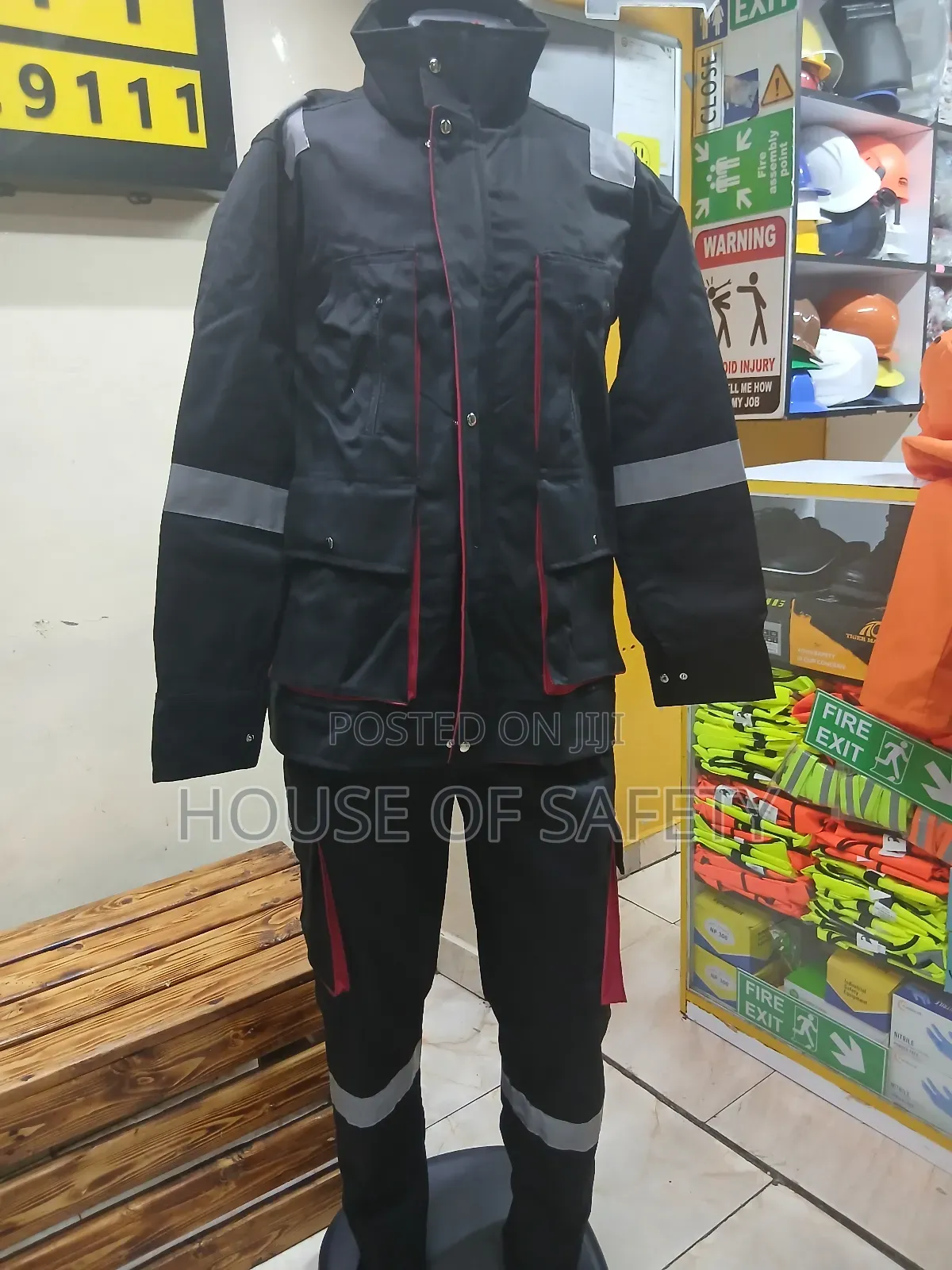 Engineering Suits Wide People Working in a Site