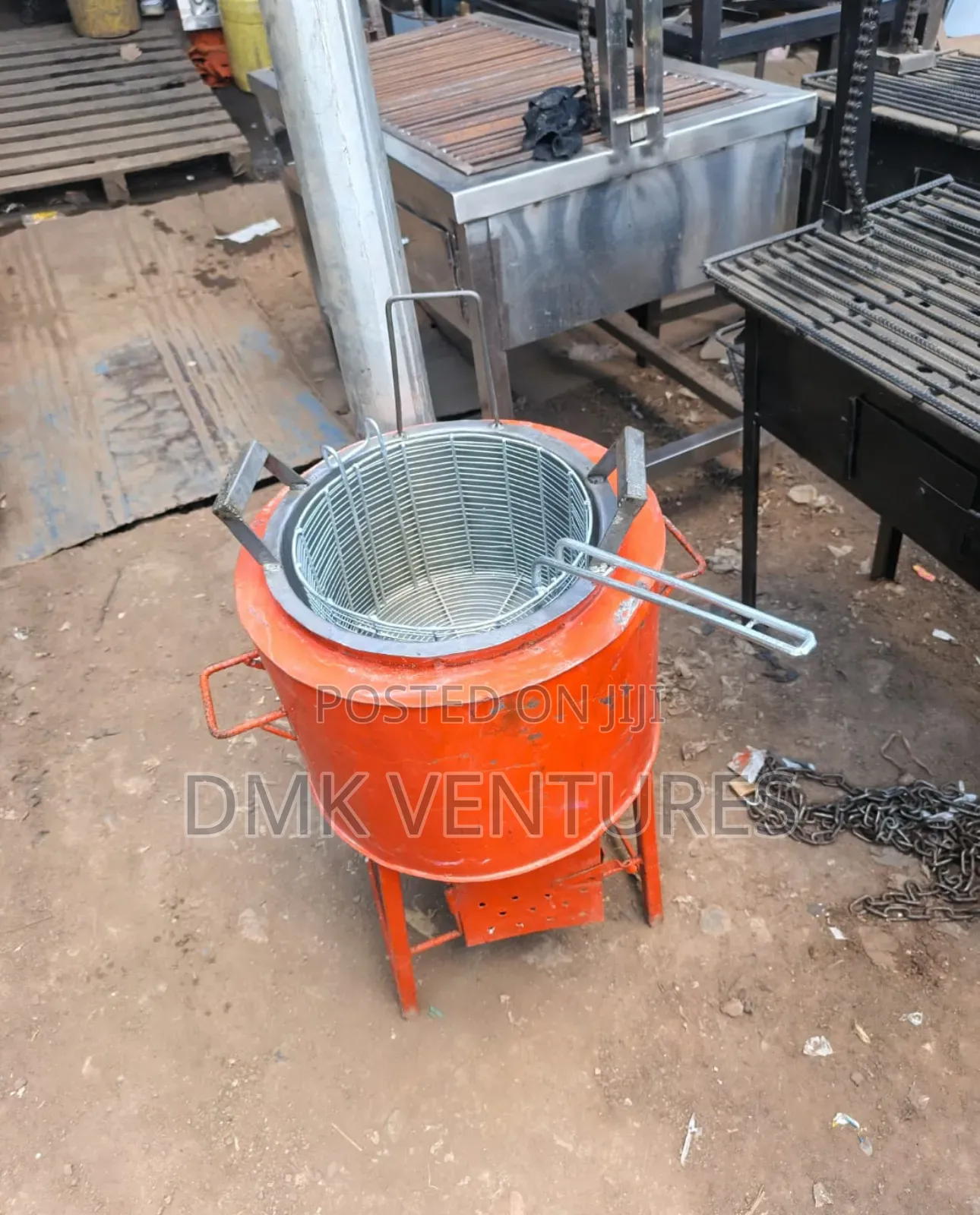 Colourful Firewood Chips Fryer