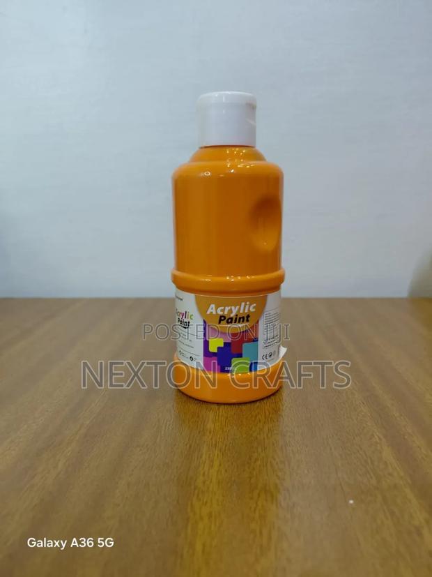250zml Acrylic Paint - thumbnail 2