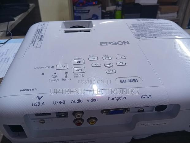 Epson Eb-W51 – 4,000 Lumens Power for Clear Daylight Viewing - thumbnail 2