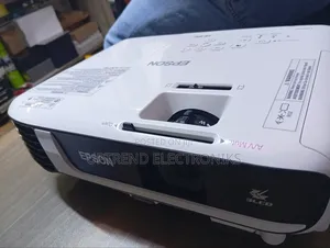 Epson Eb-W51 Projector – 4,000 Lumens | Bright Reliable