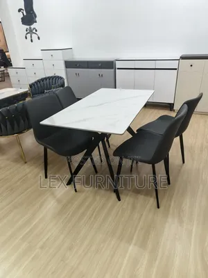Black N White Dining Set