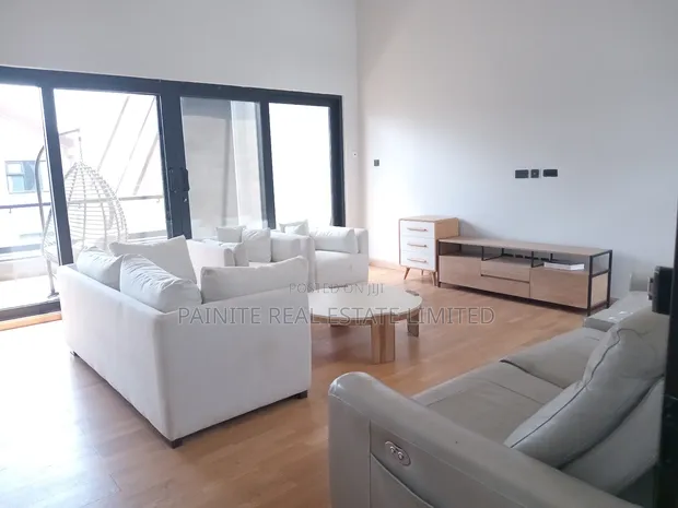 5bdrm Villa in Lavington for sale