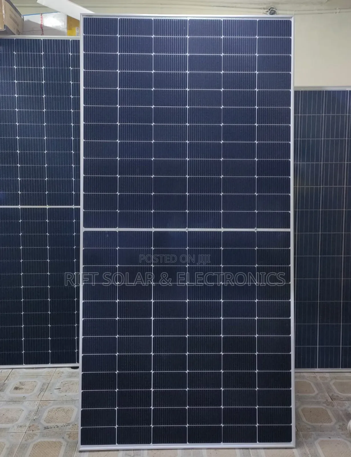 Latest 625 Watts - 49 Volts Bifacial Grade 1 Monocrystalline Halfcell