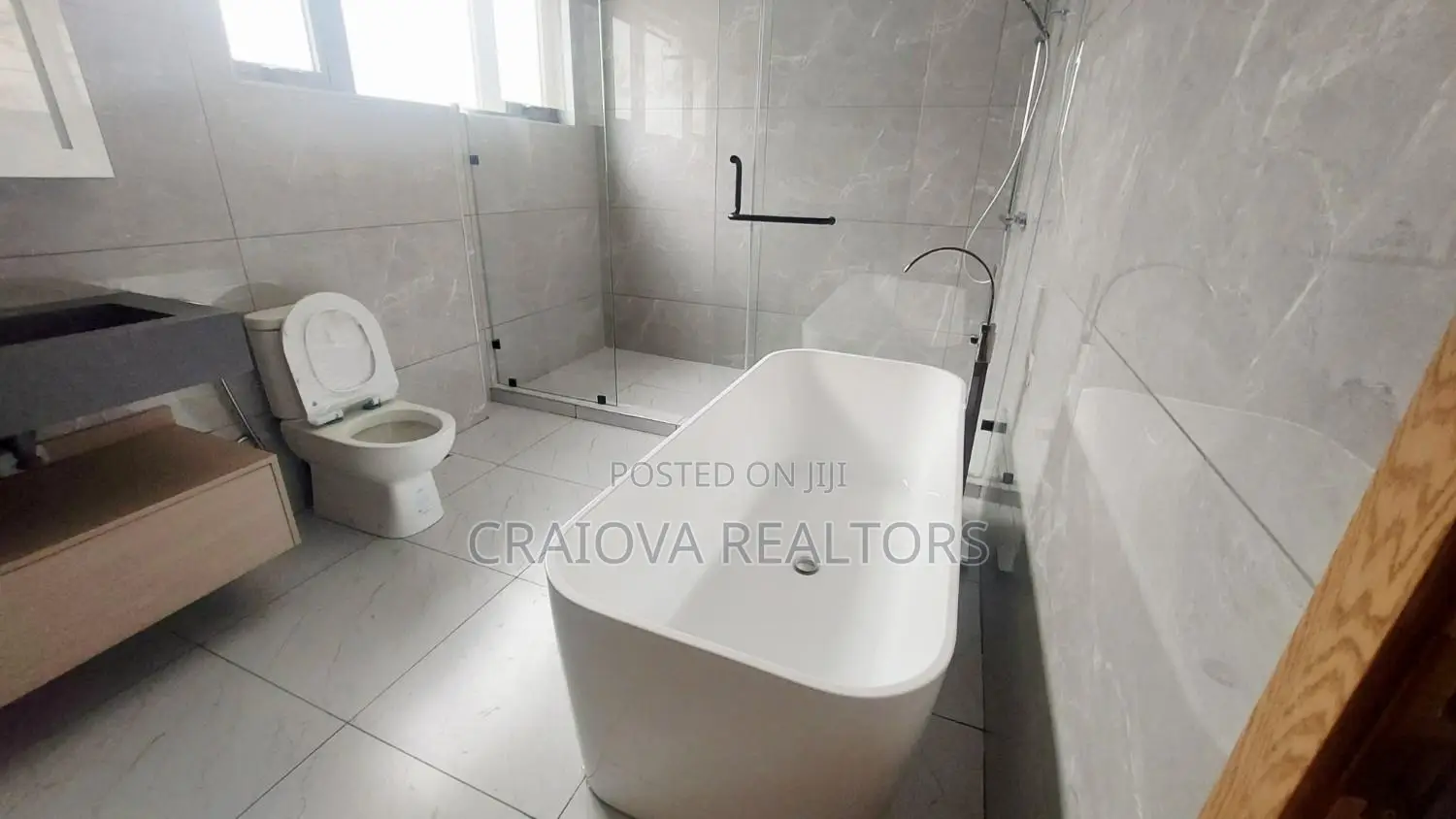 6bdrm Villa in Lavington for sale