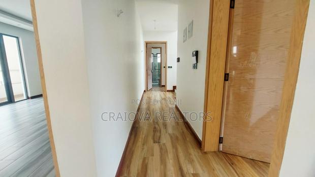 6bdrm Villa in Lavington for sale - thumbnail 14