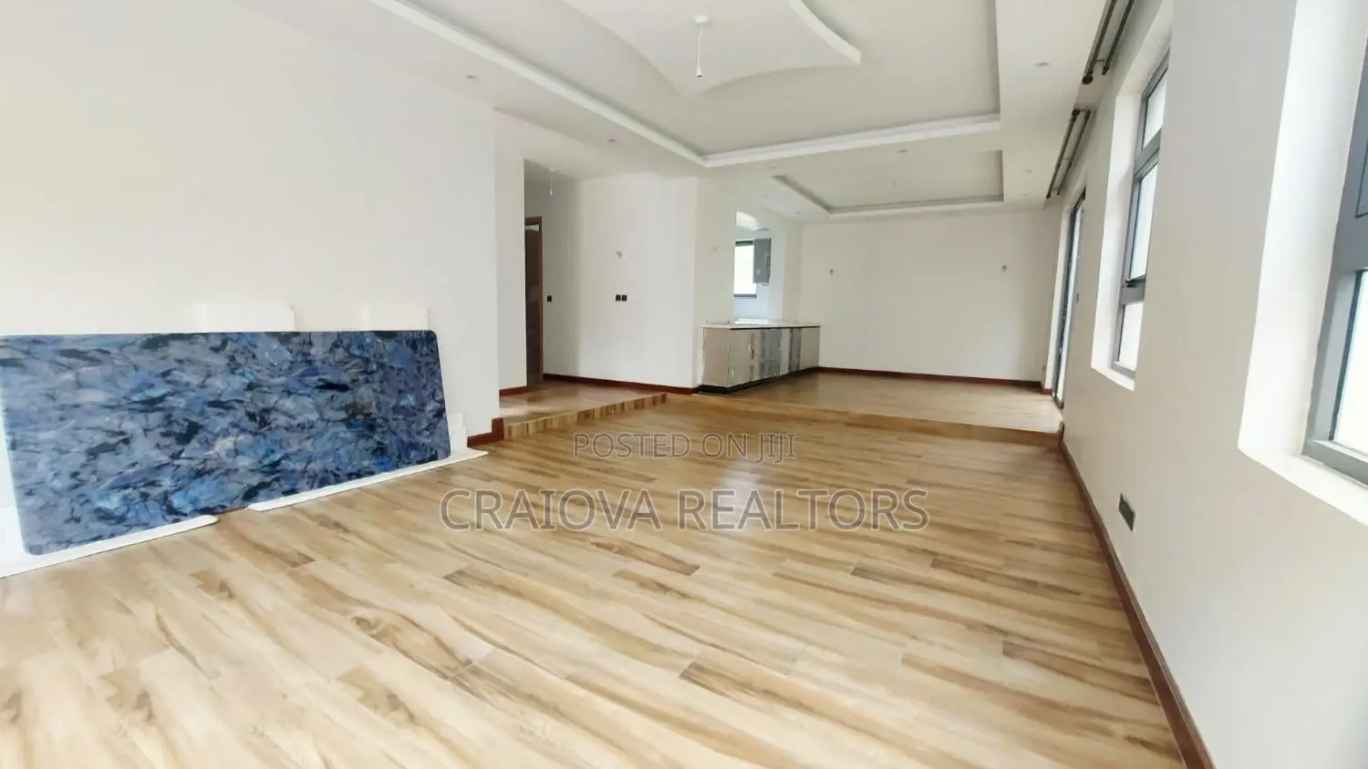 6bdrm Villa in Lavington for sale