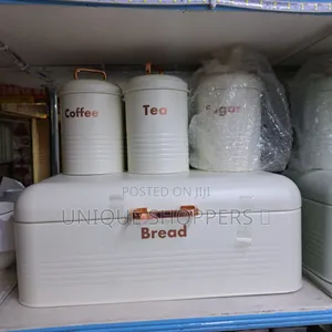  New Arrival
*Bread Storage Bin With 3 PCS Cannisters