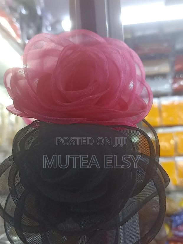 White, Black,Pink,Red,Green Yellow Micro Mini Fascinators - thumbnail 4