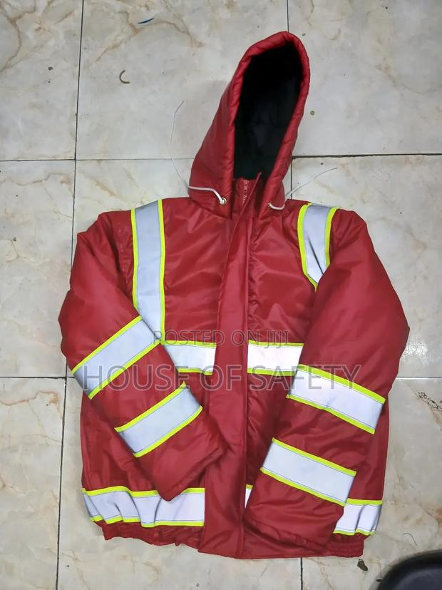 Prevent Overheating and Preserve Warmth - thumbnail 3