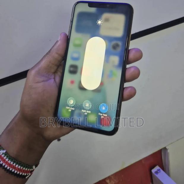 Apple iPhone 11 Pro Max 256 GB Gold - thumbnail 4