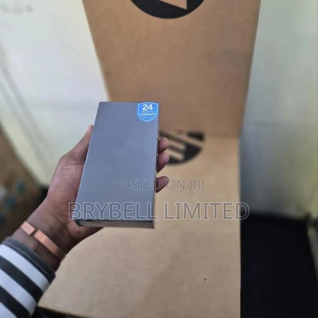 New Samsung Galaxy S22 5G 128 GB Black - thumbnail 4