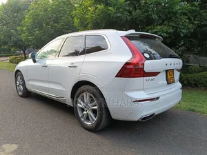 Volvo XC60 T5 Inscription AWD 2018 White