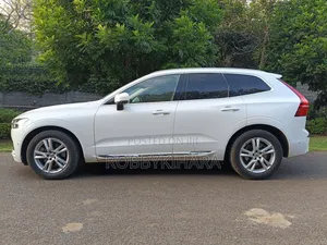 Volvo XC60 T5 Inscription AWD 2018 White