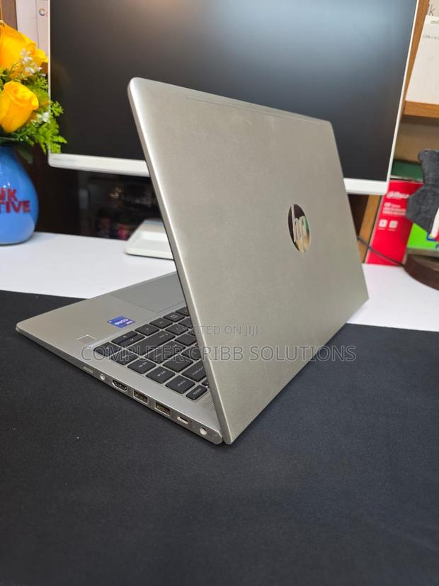 Laptop HP ProBook 440 G9 16GB Intel Core I7 SSD 512GB - thumbnail 3